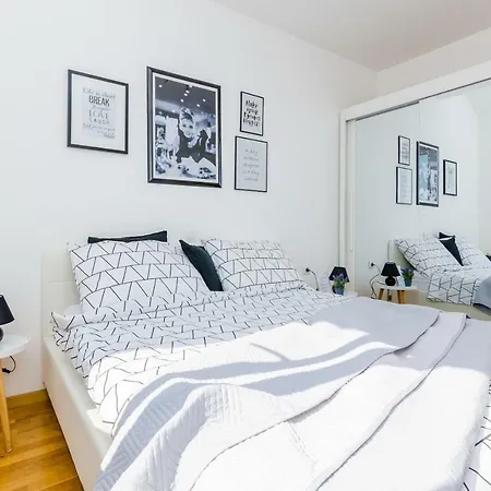 Zen Apartment